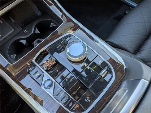 New 2026 BMW X5 xDrive50e w/ Executive Package image 16