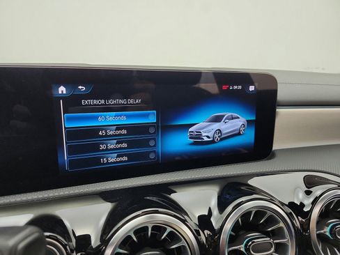 Used 2023 Mercedes-Benz CLA 250 image 13