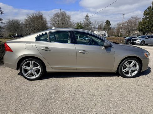 Used 2016 Volvo S60 T5 Premier image 3