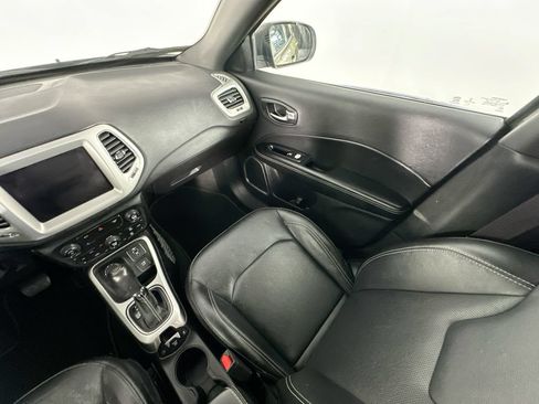 Used 2021 Jeep Compass Latitude AWD/4WD image 11