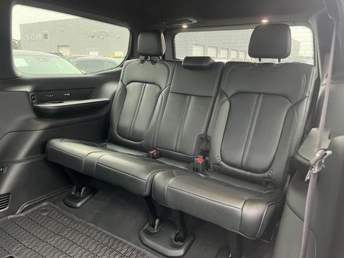 Used 2024 Jeep Wagoneer Series III w/ Premium Group I image 29