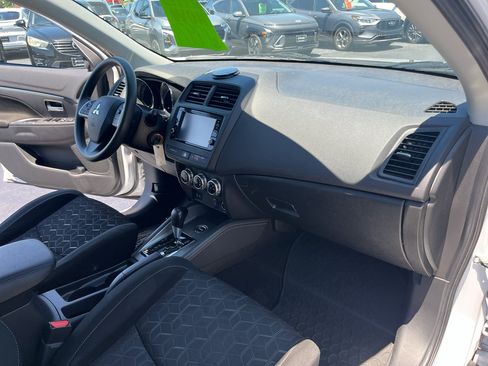 Used 2024 Mitsubishi Outlander Sport ES AWD/4WD image 42
