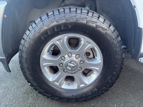 Used 2020 RAM 2500 Big Horn w/ Level 1 Equipment Group image 2