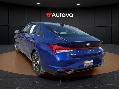 Used 2023 Hyundai Elantra Limited FWD image 3