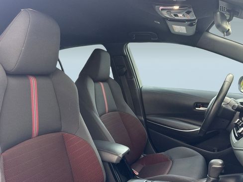 Used 2023 Toyota Corolla SE image 31