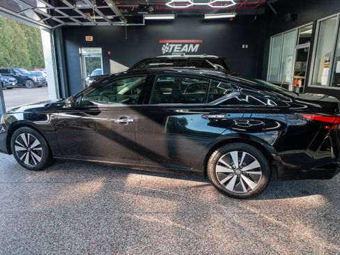 Used 2019 Nissan Altima 2.5 SL image 2