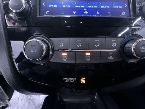 Used 2022 Nissan Rogue Sport S image 27