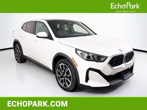 Used 2026 BMW X2 xDrive28i AWD/4WD image 1