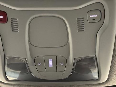 Used 2023 Jeep Renegade Altitude AWD/4WD image 29