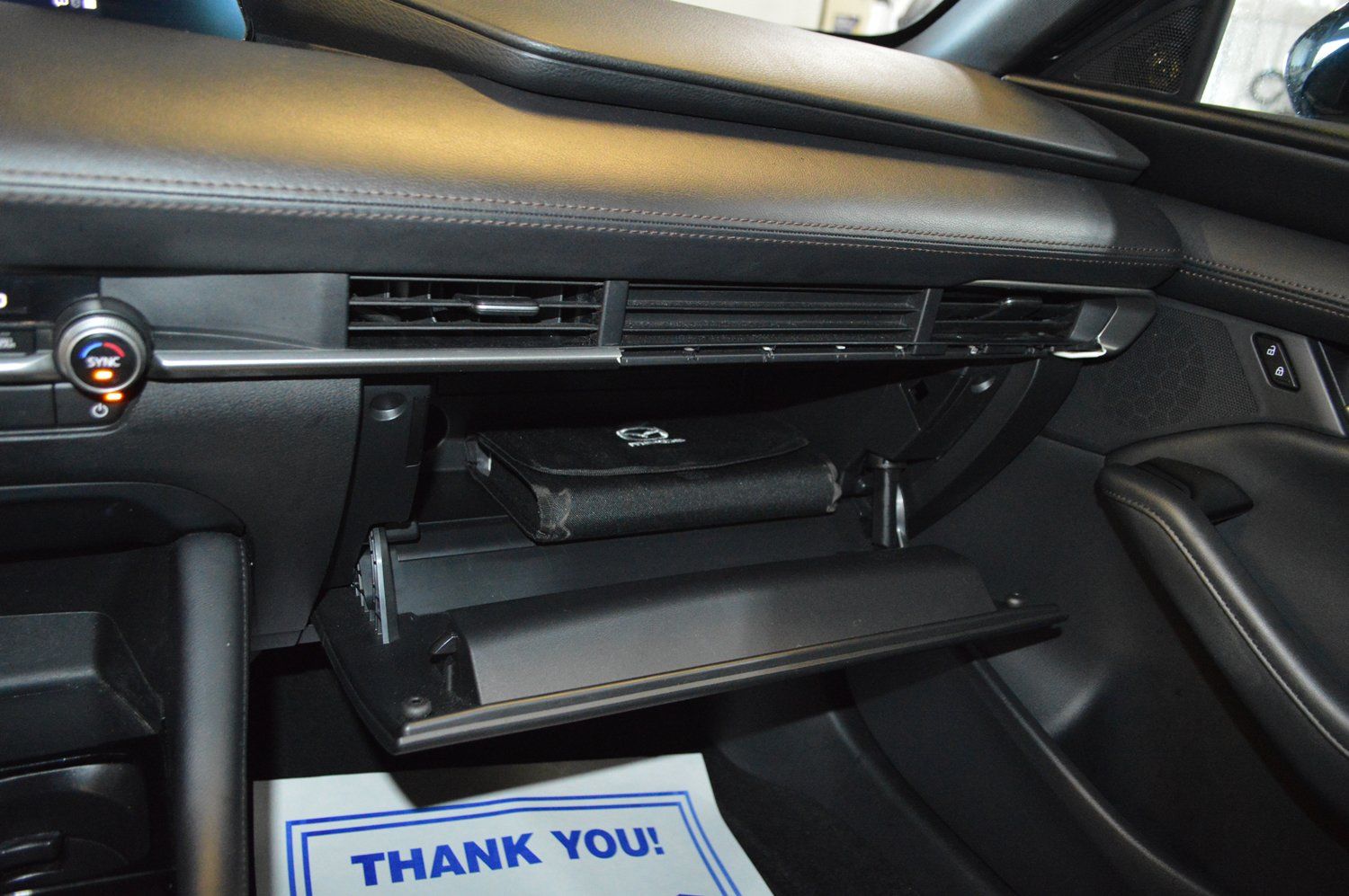Used 2024 MAZDA MAZDA3 s FWD image 19