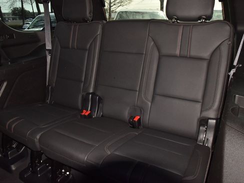 Used 2021 Chevrolet Tahoe RST w/ Luxury Package image 15