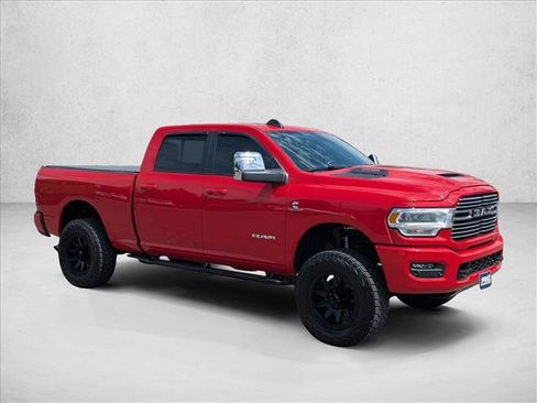 Used 2023 RAM 2500 Laramie AWD/4WD image 3