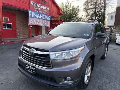 Used 2015 Toyota Highlander Limited Platinum AWD/4WD image 1