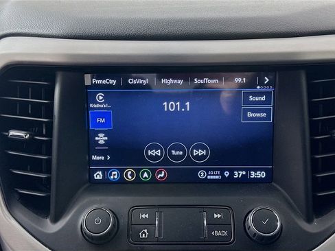 Used 2023 GMC Acadia SLT w/ Elevation Edition image 14