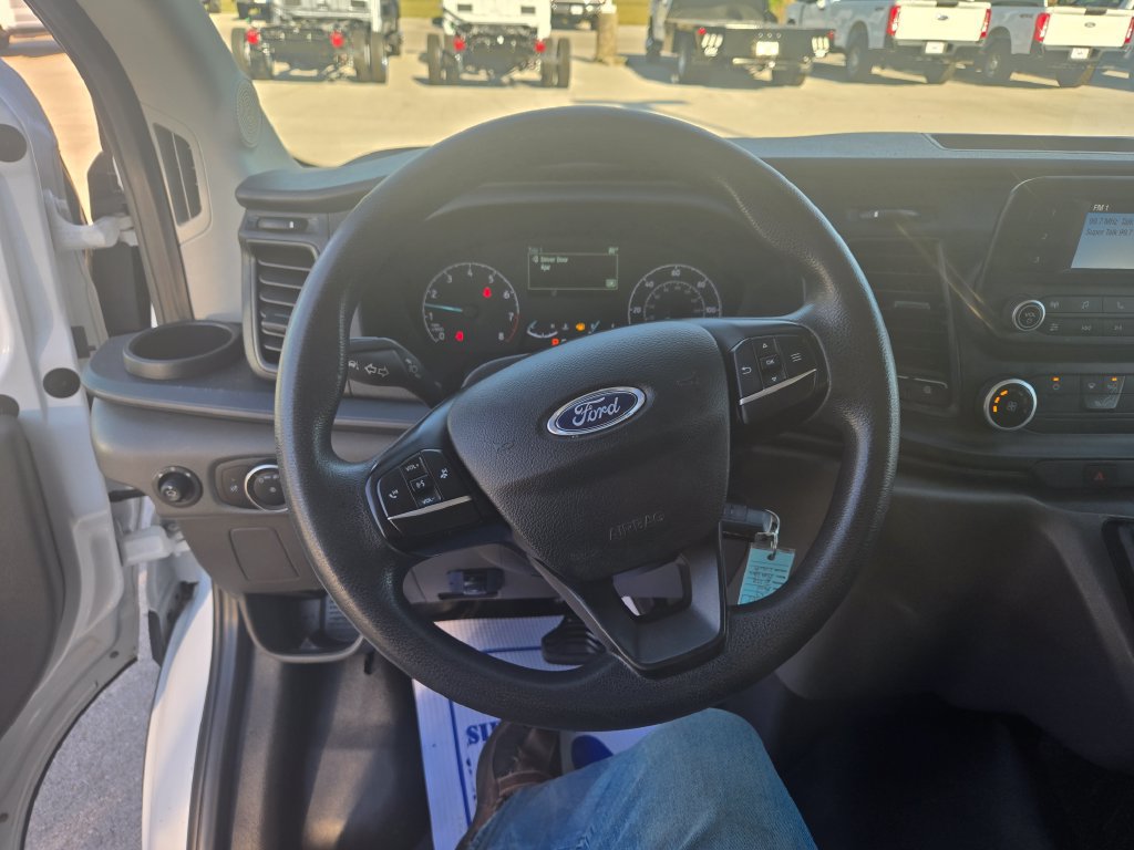 Used 2023 Ford Transit 350 DRW RWD image 10