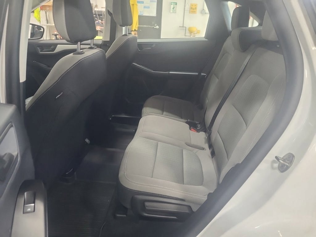 Used 2022 Ford Escape S AWD/4WD image 9
