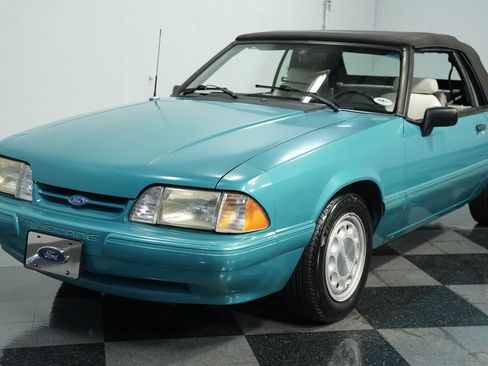 Used 1992 Ford Mustang LX image 16