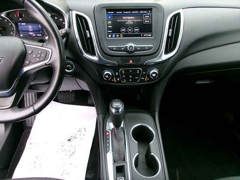 Used 2020 Chevrolet Equinox LT AWD/4WD image 15