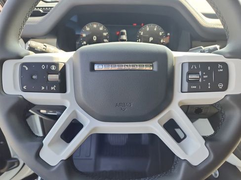 Used 2025 Land Rover Defender 110 S AWD/4WD image 16