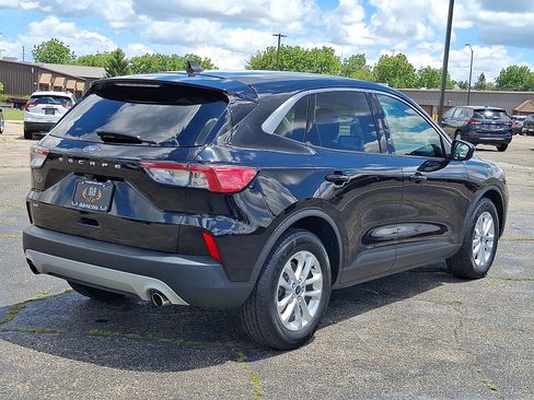 Used 2021 Ford Escape SE FWD image 24