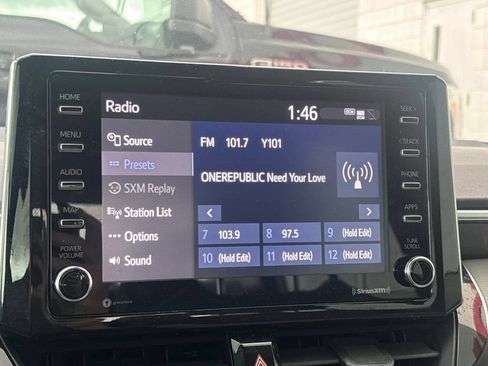 Used 2021 Toyota Corolla LE FWD image 12