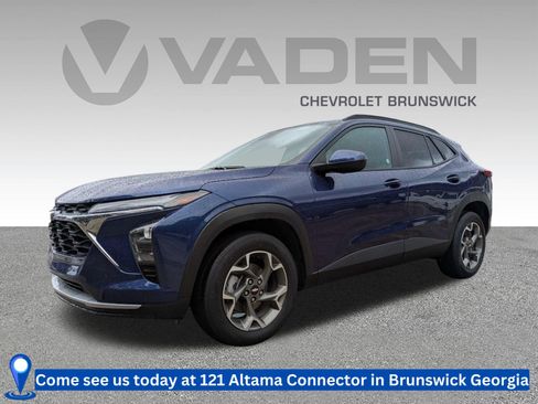 Used 2024 Chevrolet Trax LT FWD image 1