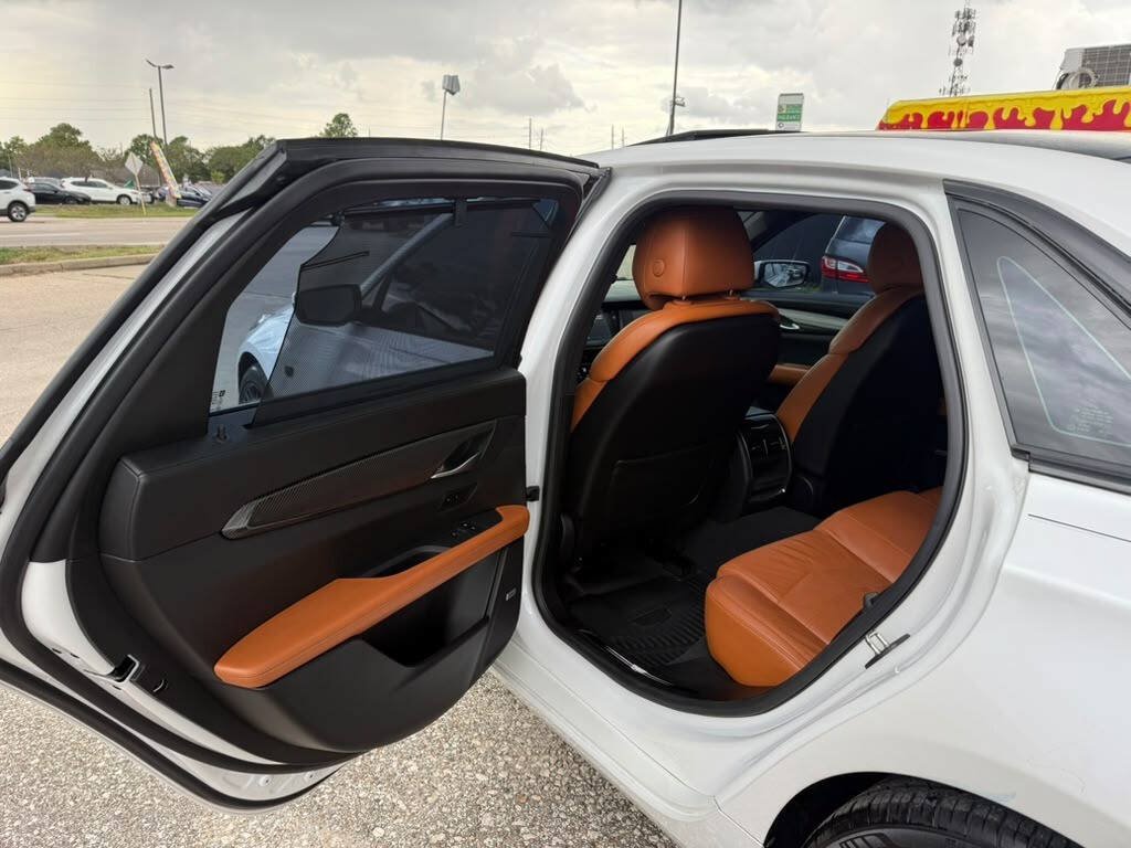 Used 2018 Cadillac CT6 Luxury RWD image 18