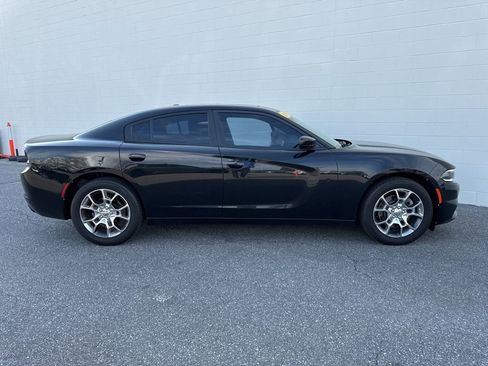 Used 2016 Dodge Charger SE w/ Power Sunroof Group image 8