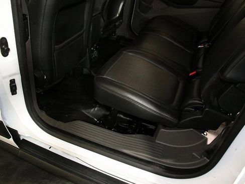 Used 2019 Ford Transit Connect XL image 25