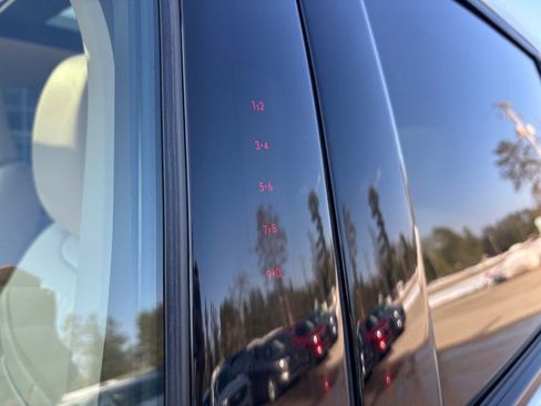 Used 2022 Ford Explorer Platinum w/ Equipment Group 601A image 12