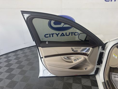 Used 2014 Mercedes-Benz S 550 Sedan image 14