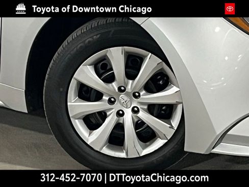Used 2025 Toyota Corolla LE FWD image 2