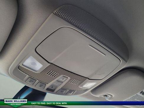 Used 2019 Ford Fusion SE image 26