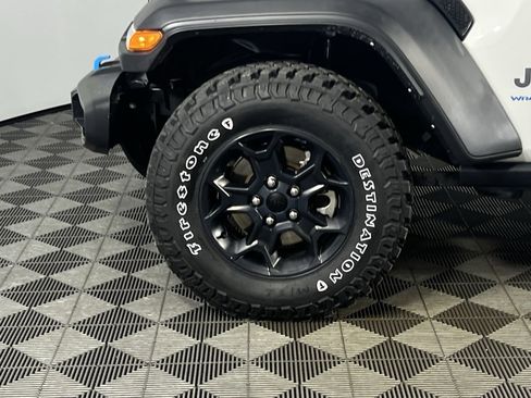 Certified 2023 Jeep Wrangler Unlimited image 15