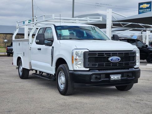 Used 2024 Ford F250 XL image 3