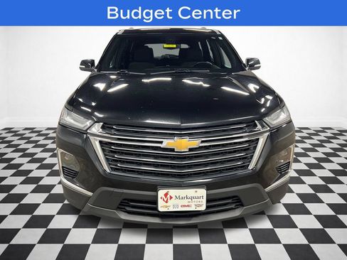 Used 2023 Chevrolet Traverse LT AWD/4WD image 3