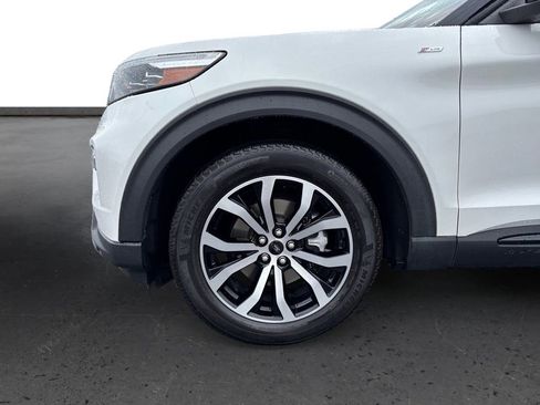 Used 2023 Ford Explorer ST-Line w/ Class IV Trailer Tow Package image 13