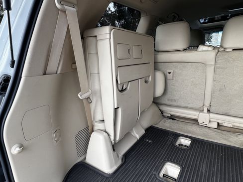 Used 2021 Lexus LX 570 4WD w/ 3rd Row & Luxury Pkg image 50