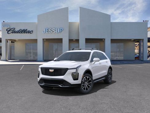 Used 2024 Cadillac XT4 Sport image 8