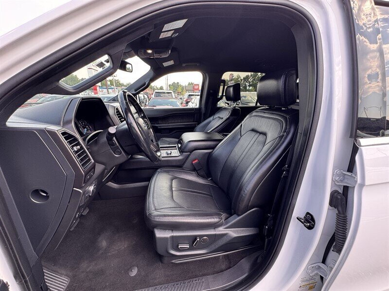 Used 2020 Ford Expedition Max Limited AWD/4WD image 14
