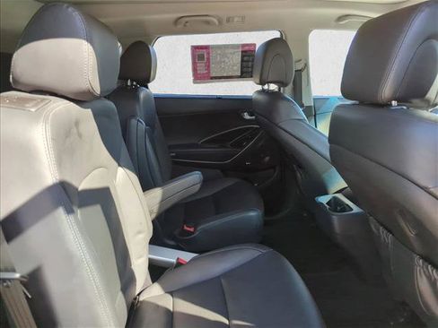 Used 2017 Hyundai Santa Fe Limited image 22