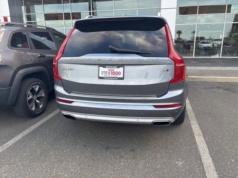 Used 2017 Volvo XC90 T6 Momentum w/ Vision Package image 14