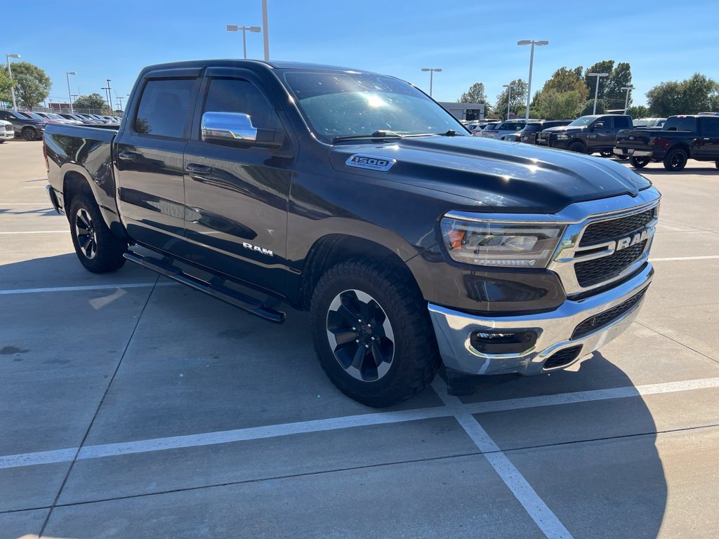 Used 2023 RAM 1500 Laramie AWD/4WD image 2