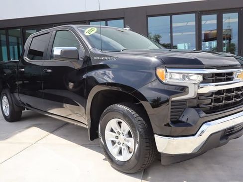 Used 2025 Chevrolet Silverado 1500 LT RWD image 1