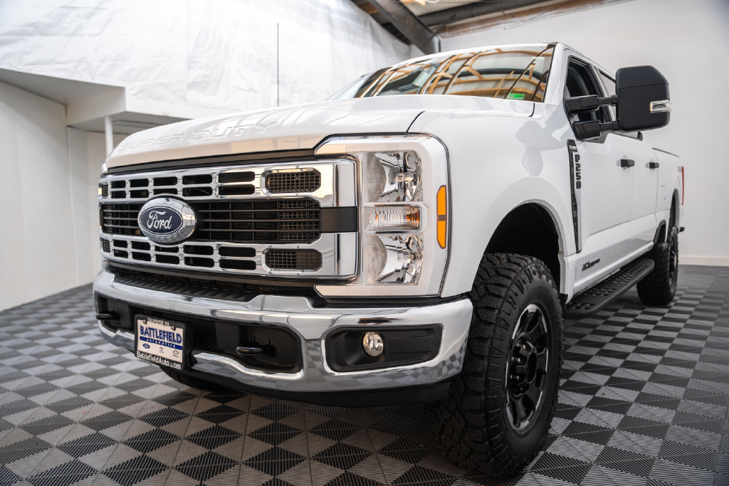 Used 2026 Ford F250 XLT w/ Tremor Off-Road Package AWD/4WD image 3