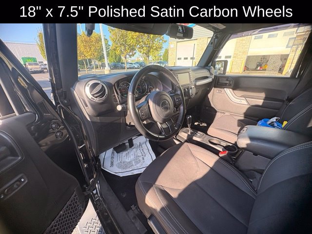 Used 2017 Jeep Wrangler Unlimited Sahara w/ Dual Top Group AWD/4WD image 13