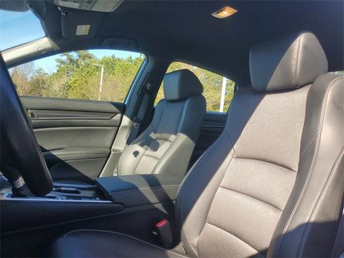 Used 2022 Honda Accord Sport image 13