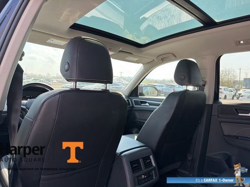 Used 2023 Volkswagen Atlas SEL R-Line image 11