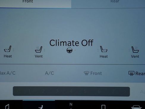 New 2026 Chrysler Pacifica Limited image 4