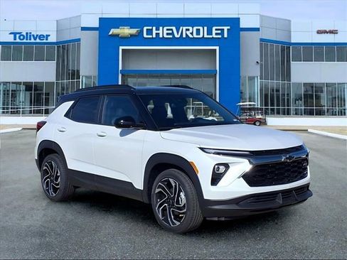 New 2026 Chevrolet TrailBlazer RS w/ Driver Confidence Package image 2